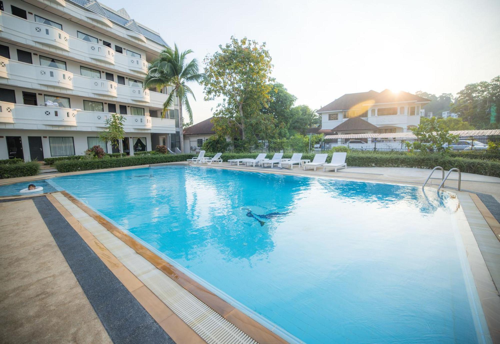 فندق بلو كارينا إن Phuket المظهر الخارجي الصورة