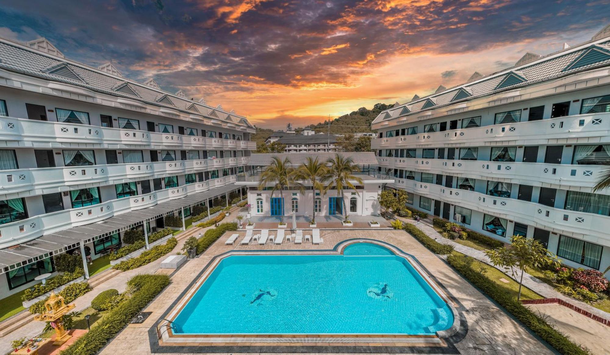 فندق بلو كارينا إن Phuket المظهر الخارجي الصورة